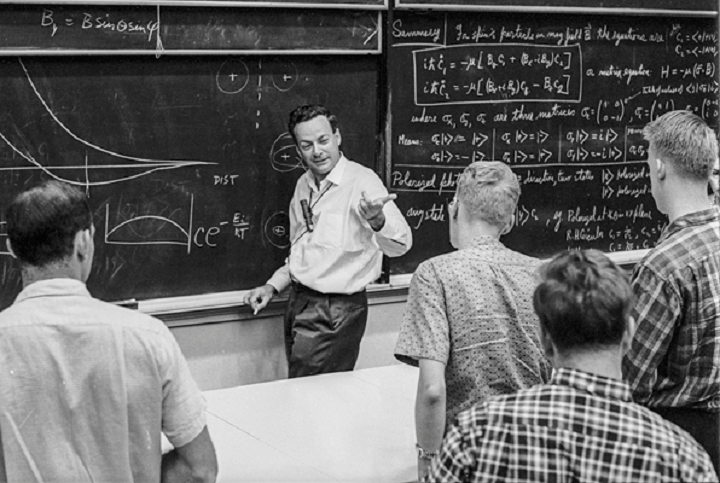 Feynman delivering a lecture at Caltech.