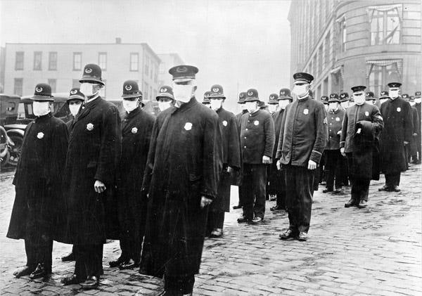 Police in Seattle wearing masks during the pandemic.